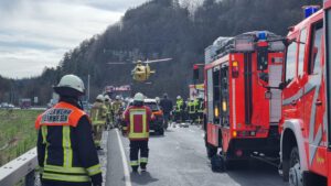 Mehr über den Artikel erfahren Verkehrsunfall Ortsumgehung Zeyern